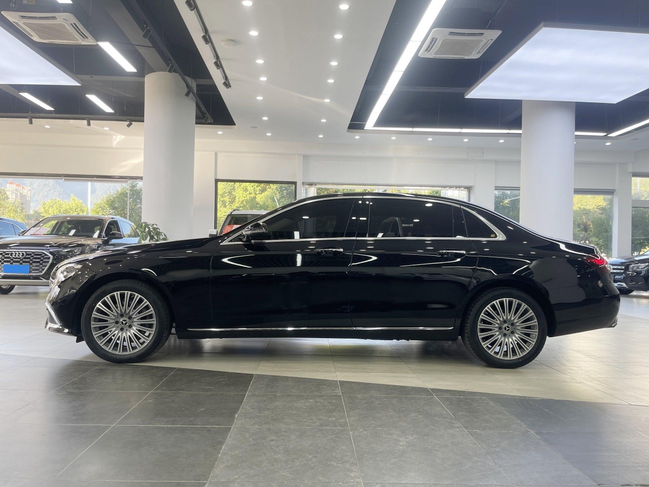 Mercedes-Benz E 300 L 2023