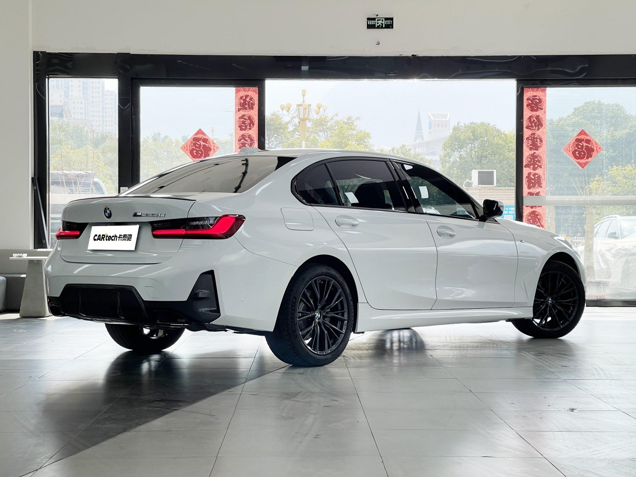 BMW 325Li 2024