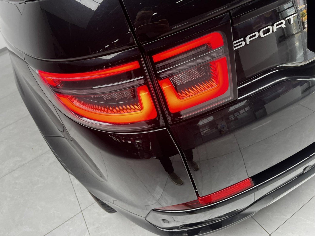 Land Rover Discovery Sport 2024