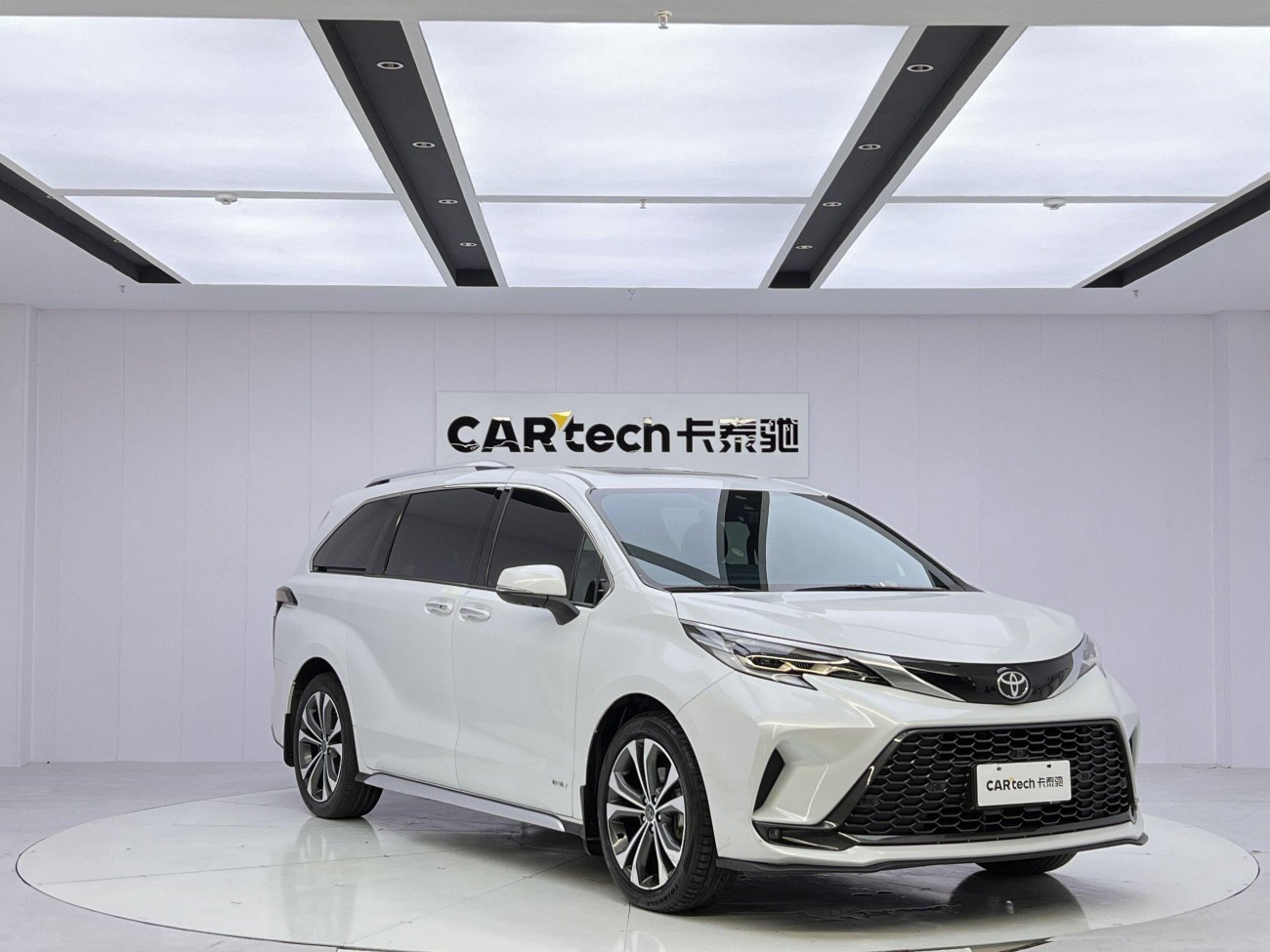 Toyota Granvia 2024