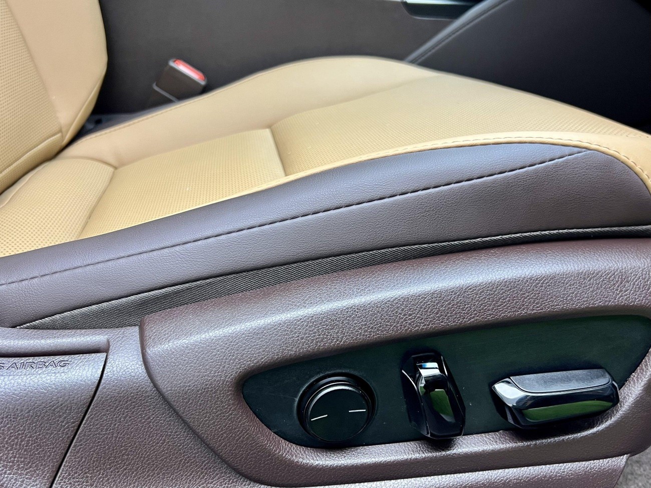 Lexus ES 200 2021