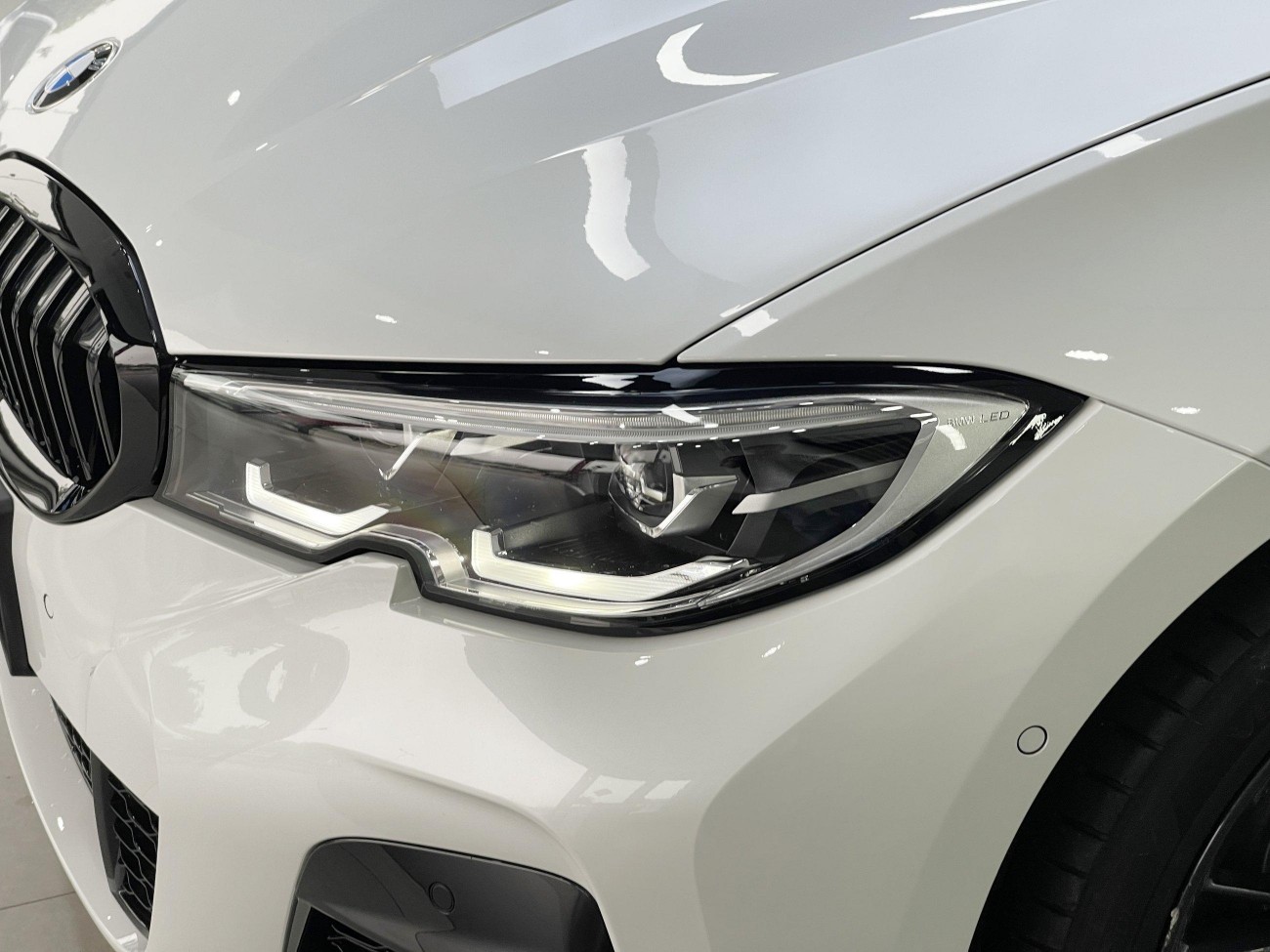 BMW 325Li 2022