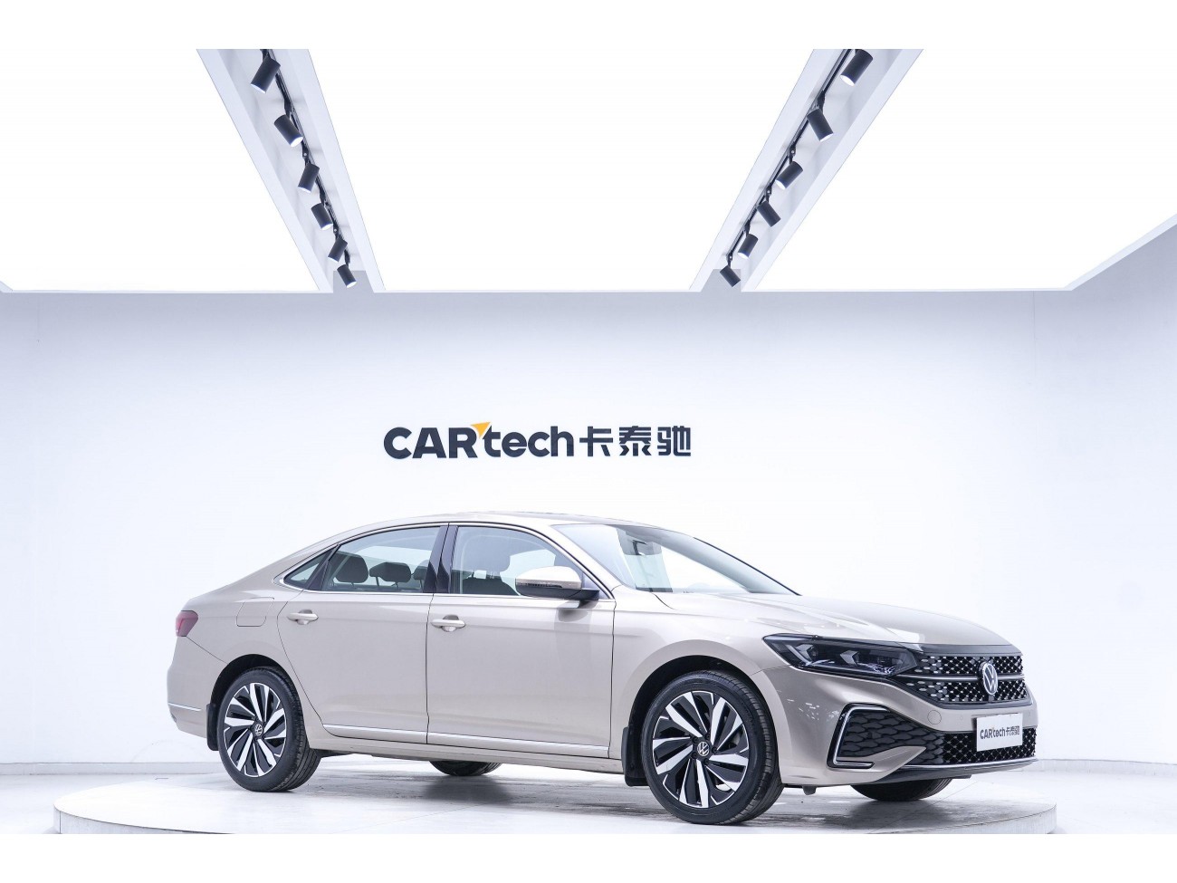 Volkswagen Passat 2022