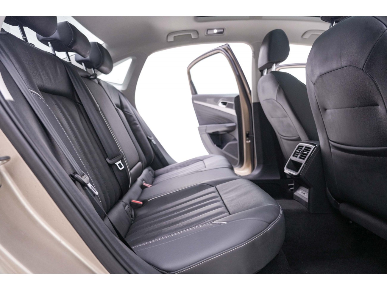 Volkswagen Passat 2022
