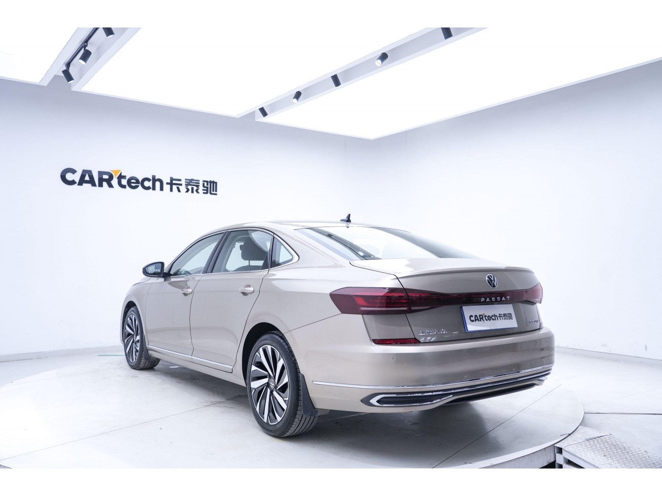 Volkswagen Passat 2022