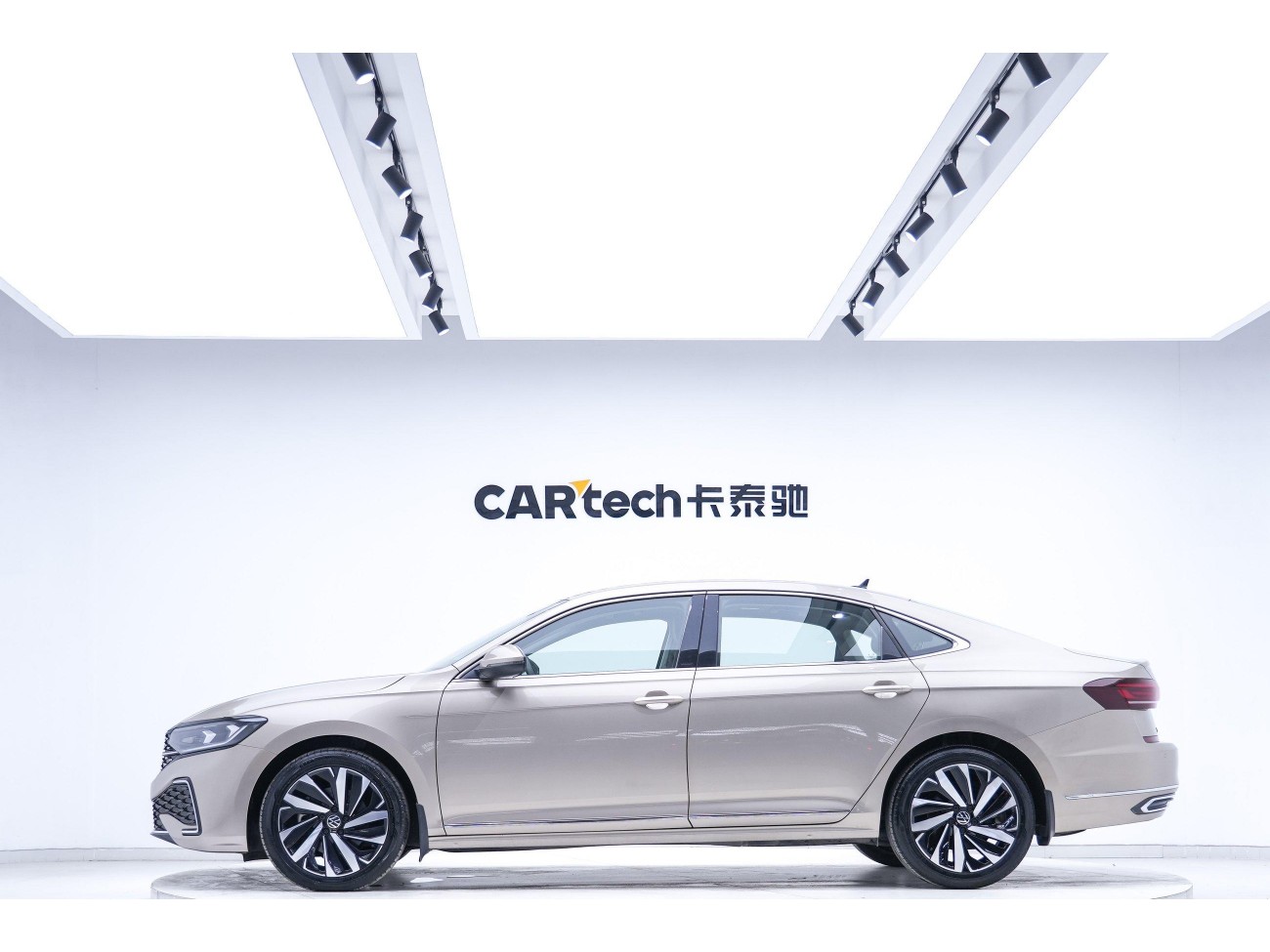 Volkswagen Passat 2022