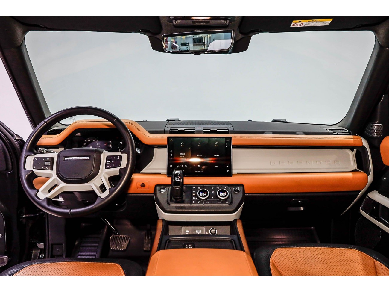 Land Rover Defender 2024