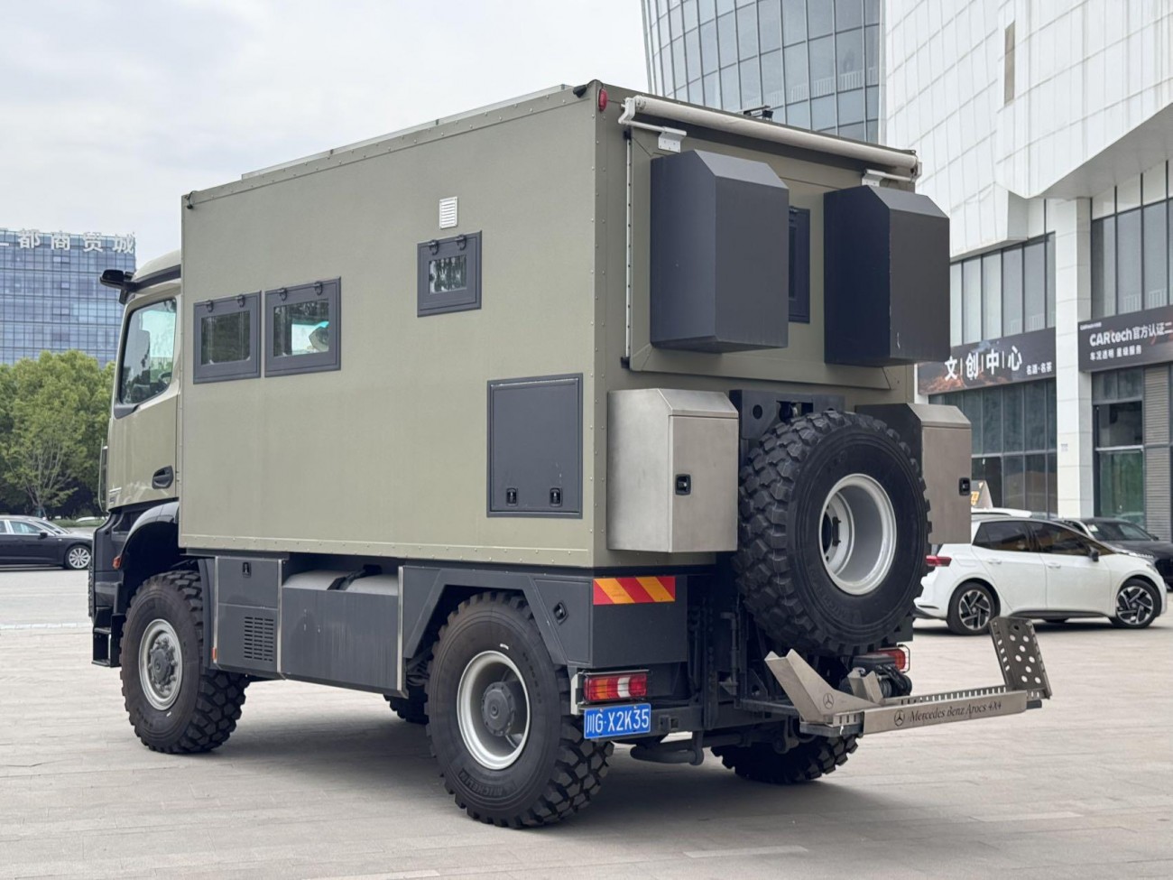 Mercedes-Benz Arocs 2024
