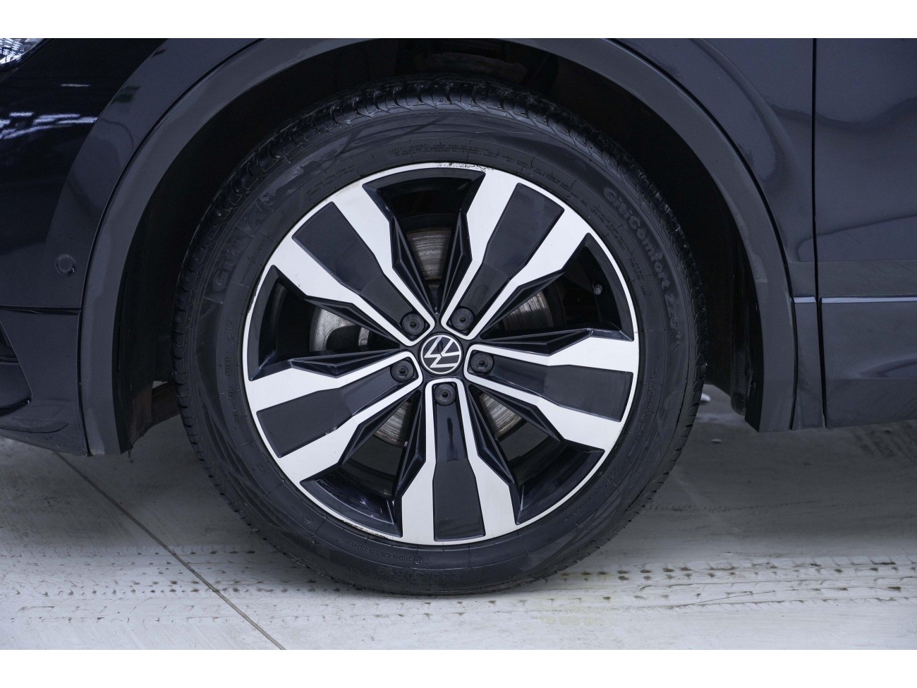 Volkswagen Tiguan L 2024