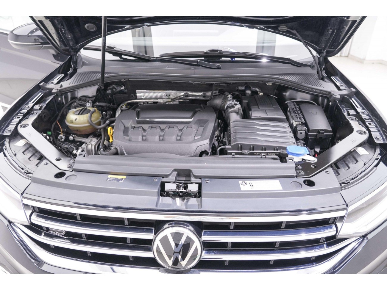 Volkswagen Tiguan L 2024