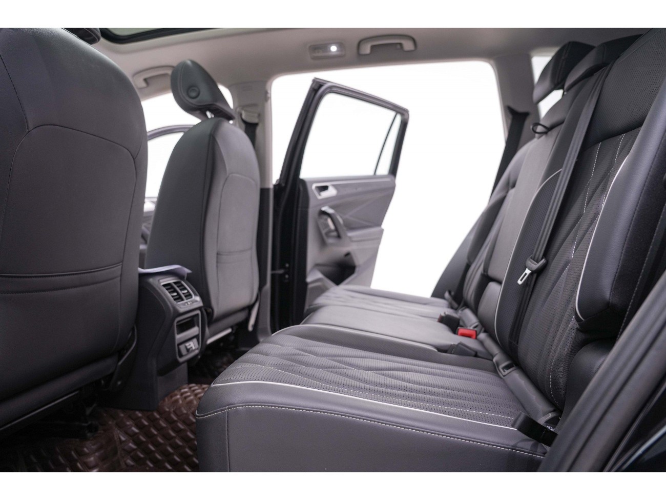 Volkswagen Tiguan L 2024