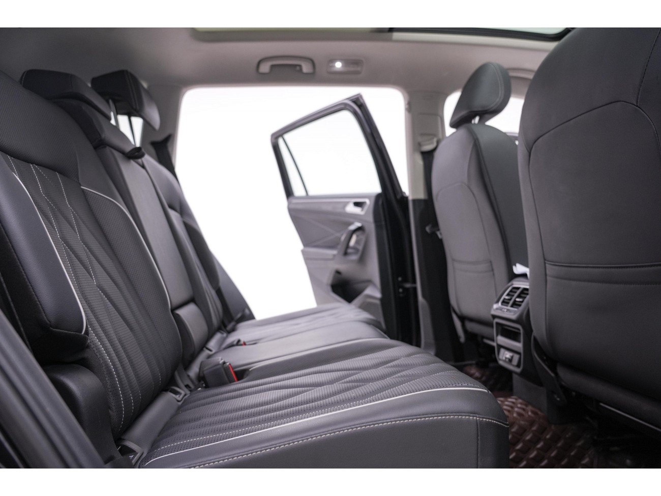 Volkswagen Tiguan L 2024