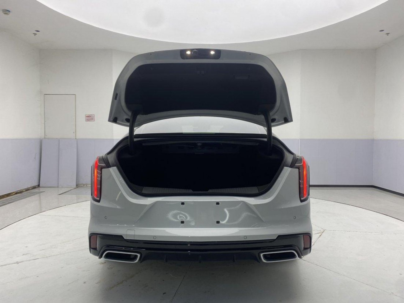 Cadillac CT4 2022