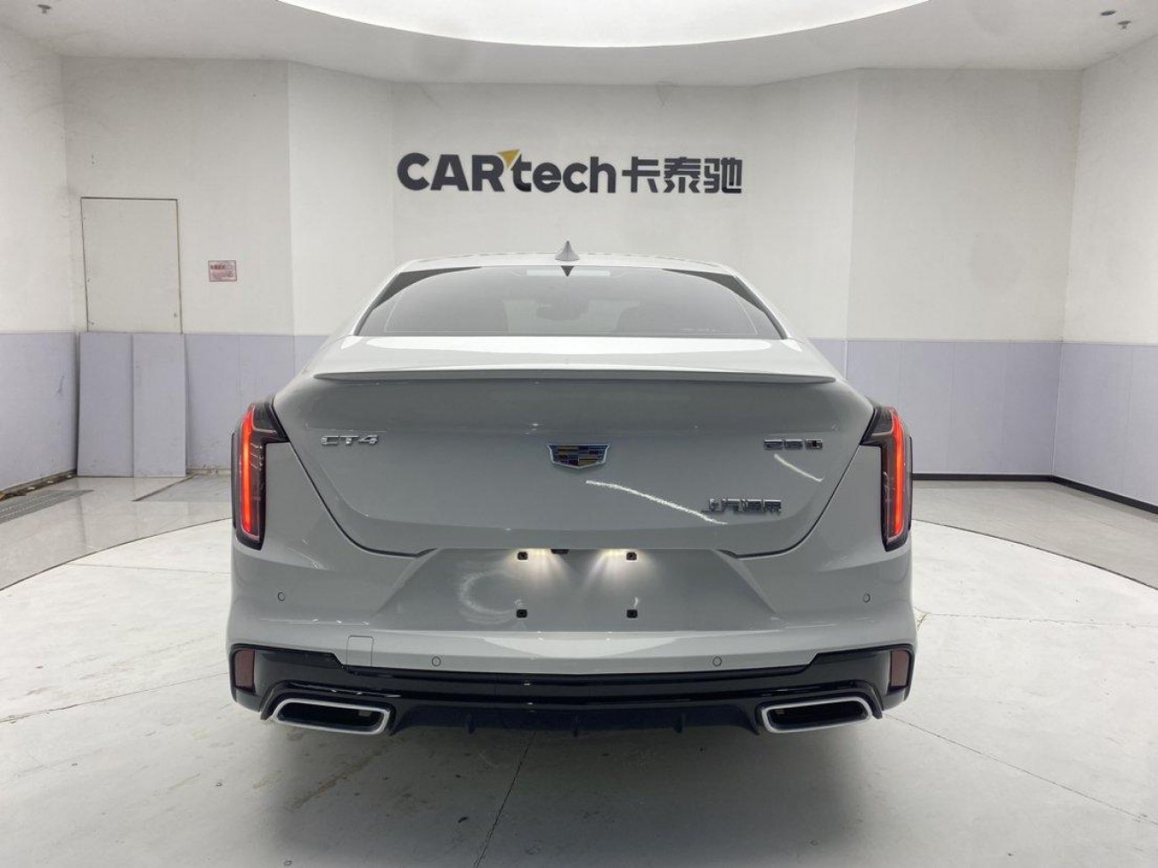 Cadillac CT4 2022