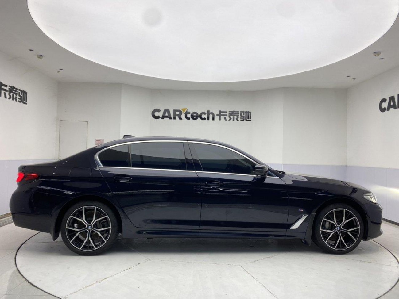 BMW 530Li 2021