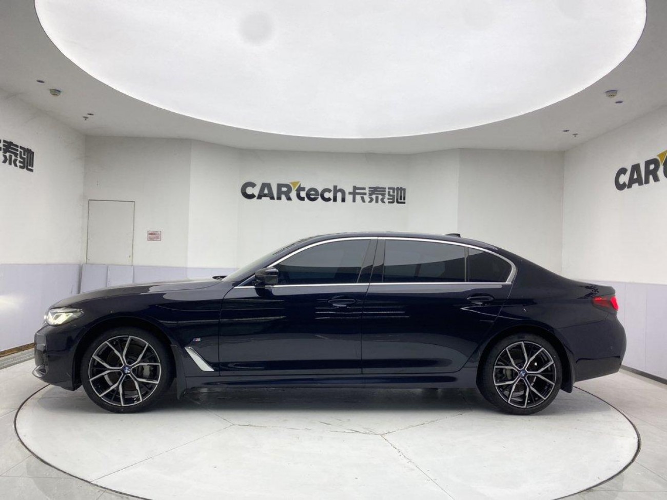 BMW 530Li 2021