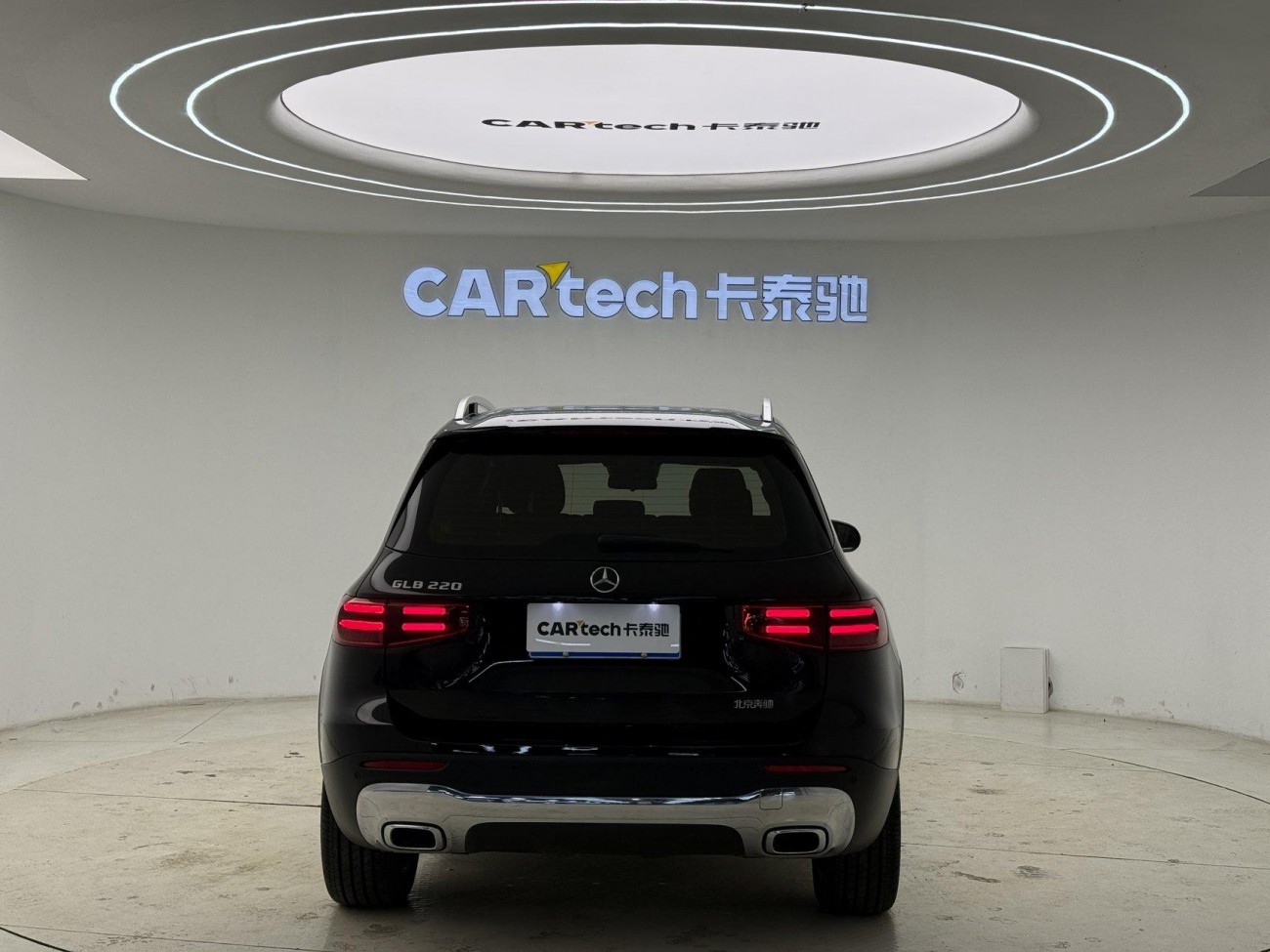 Mercedes-Benz GLB 2024