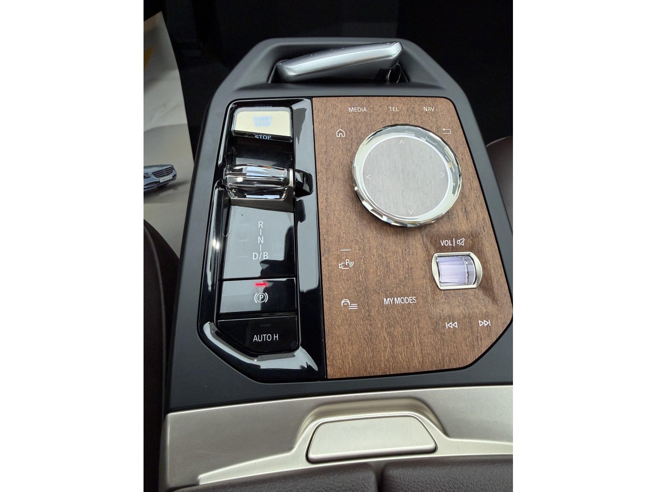 BMW iX 2023