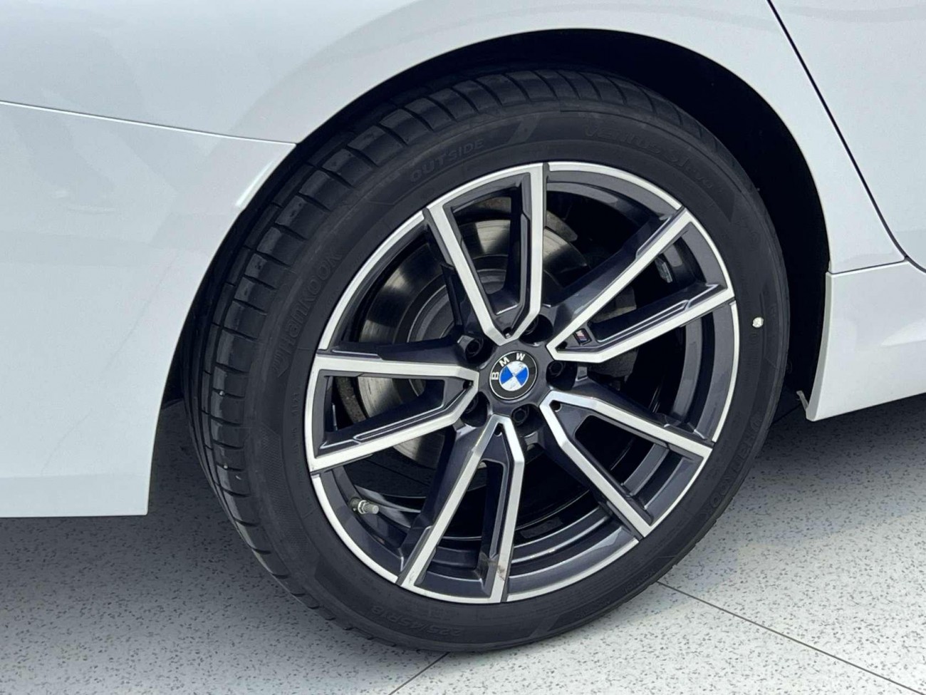 BMW 320Li 2024