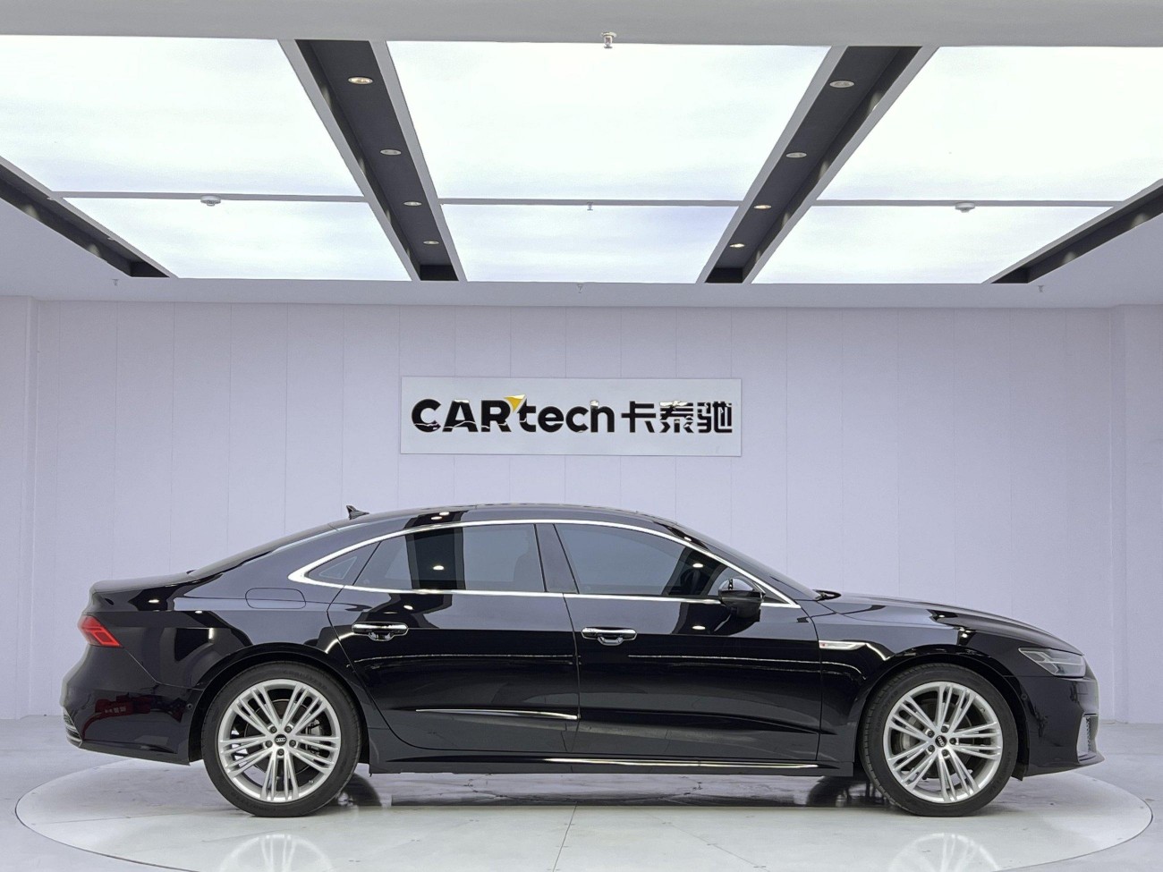 Audi A7L 45 TFSI 2024
