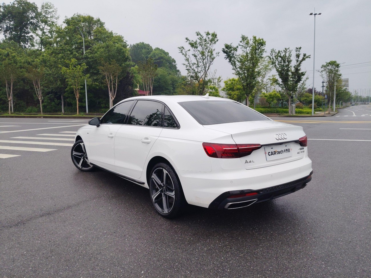 Audi A4L 40 TFSI 2023