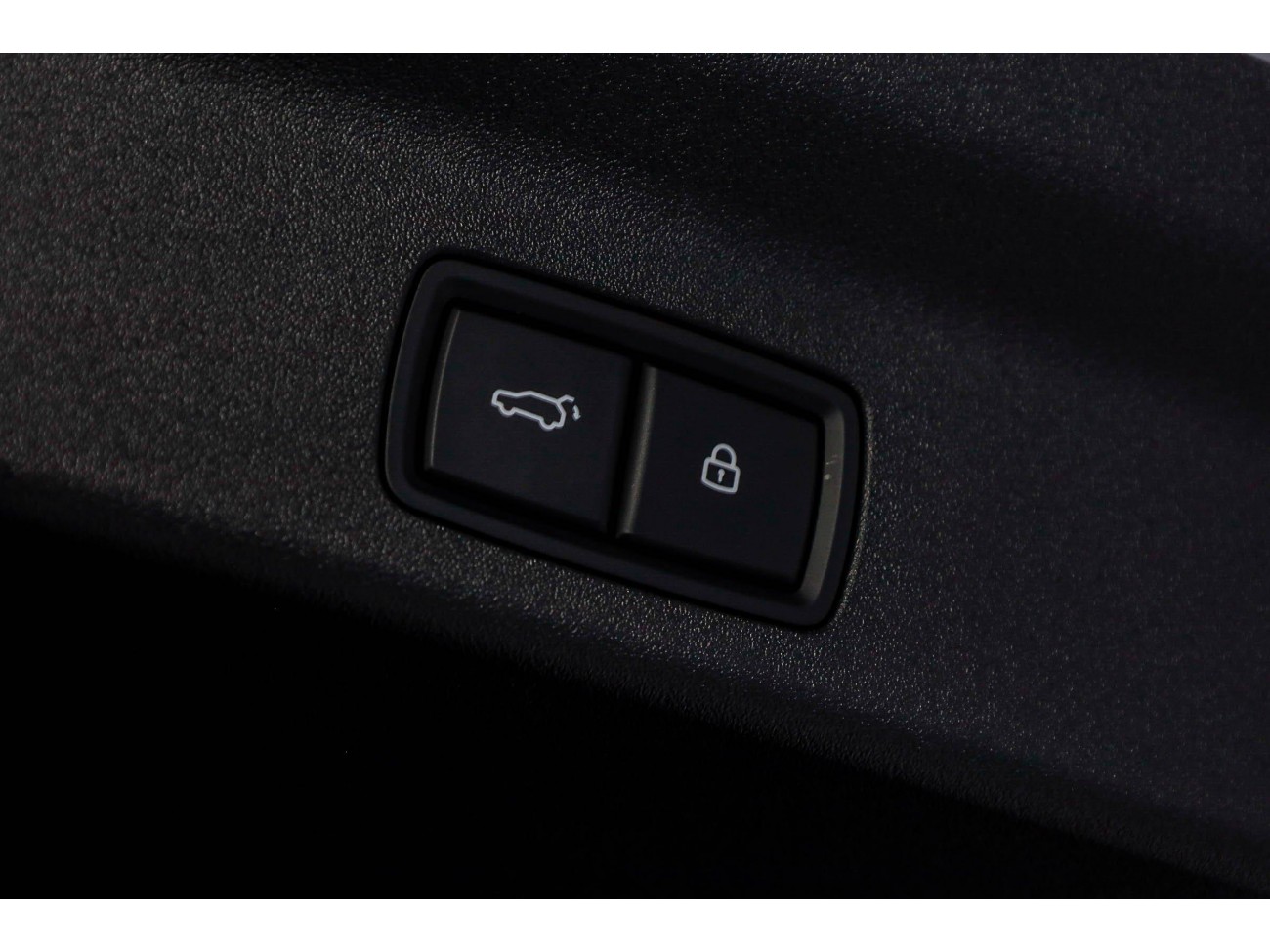 Li Auto L8 2025