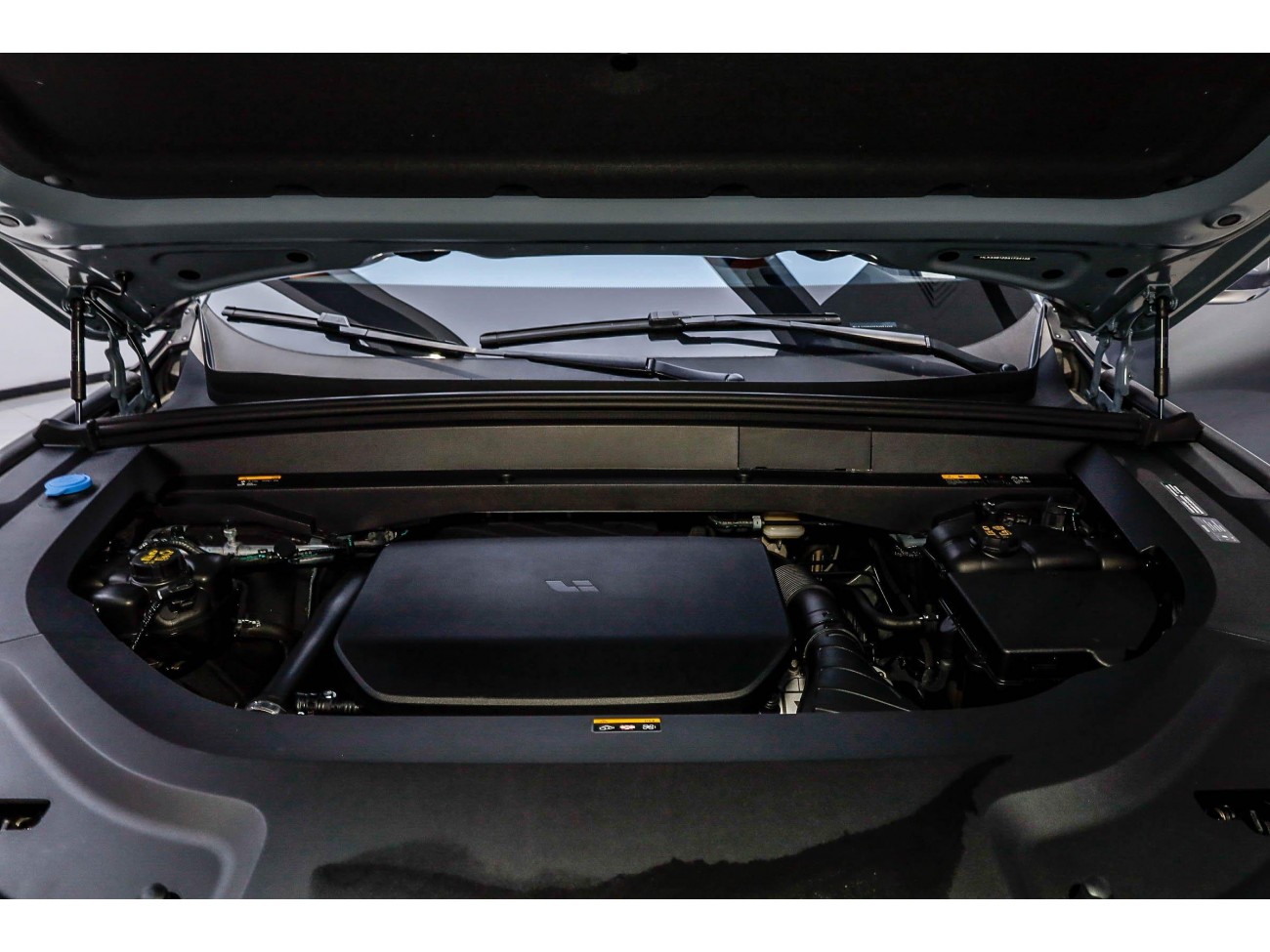 Li Auto L8 2025