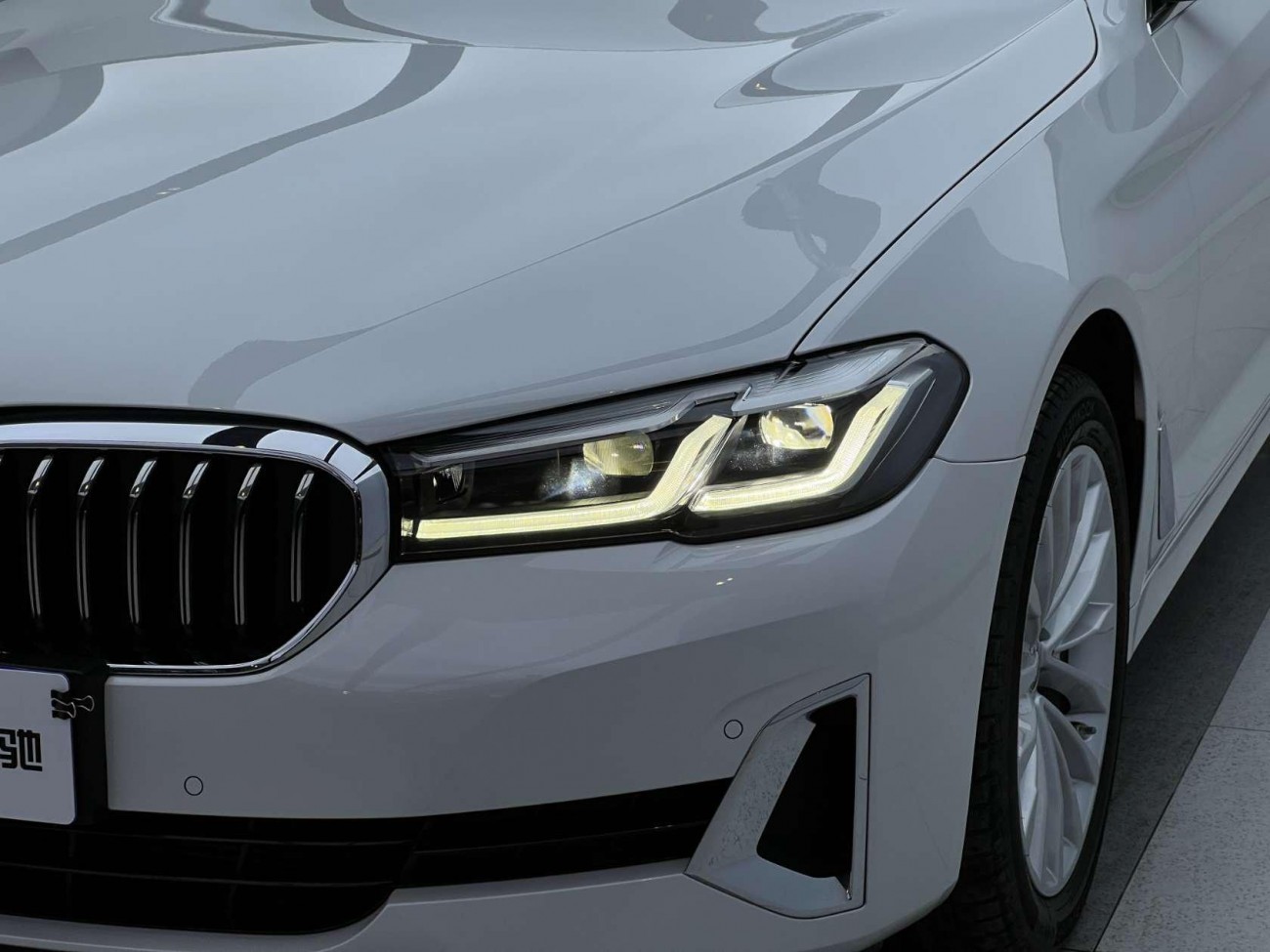 BMW 525Li 2021