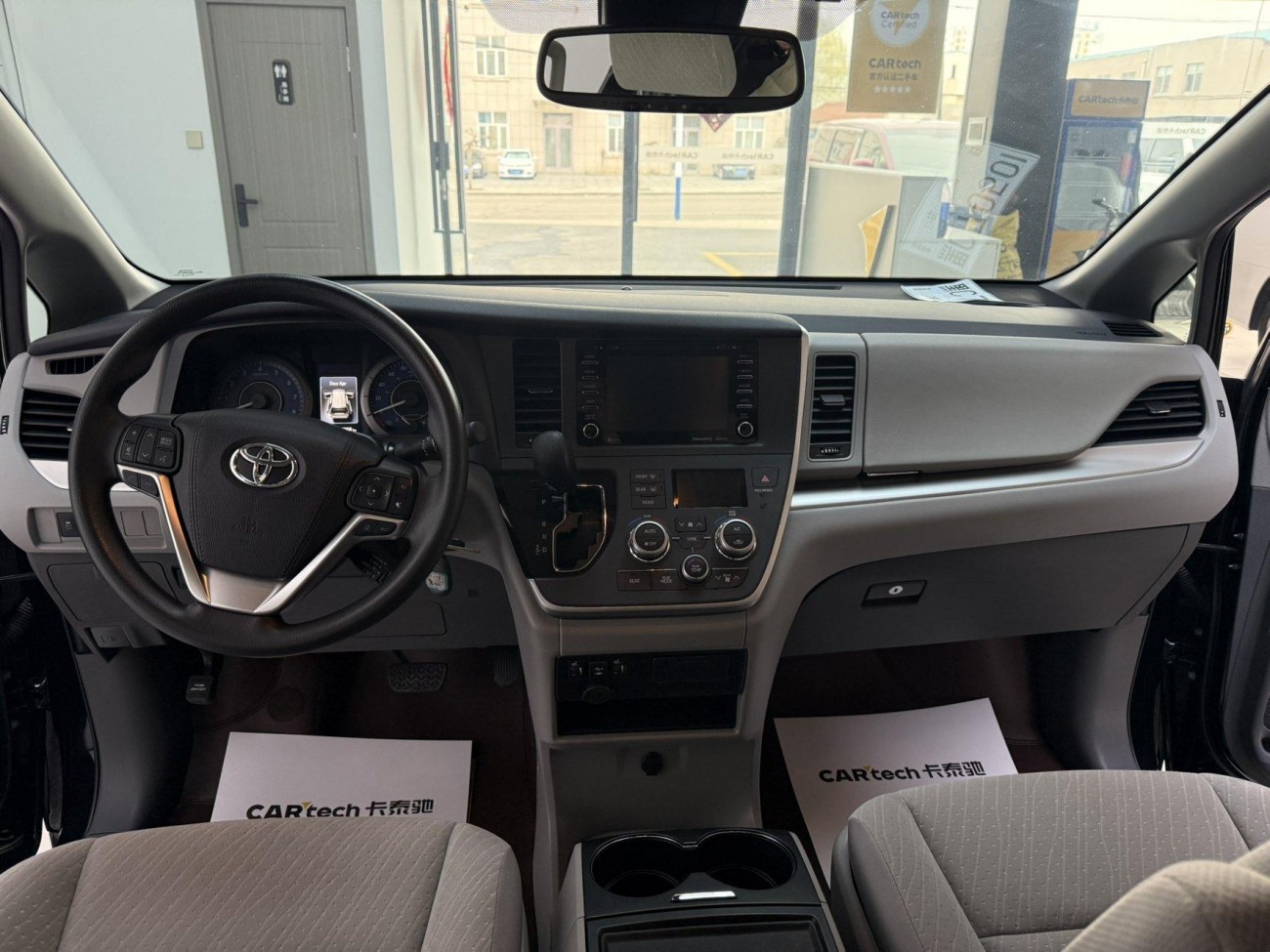 Toyota Sienna 2019