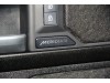 Land Rover Defender 2025