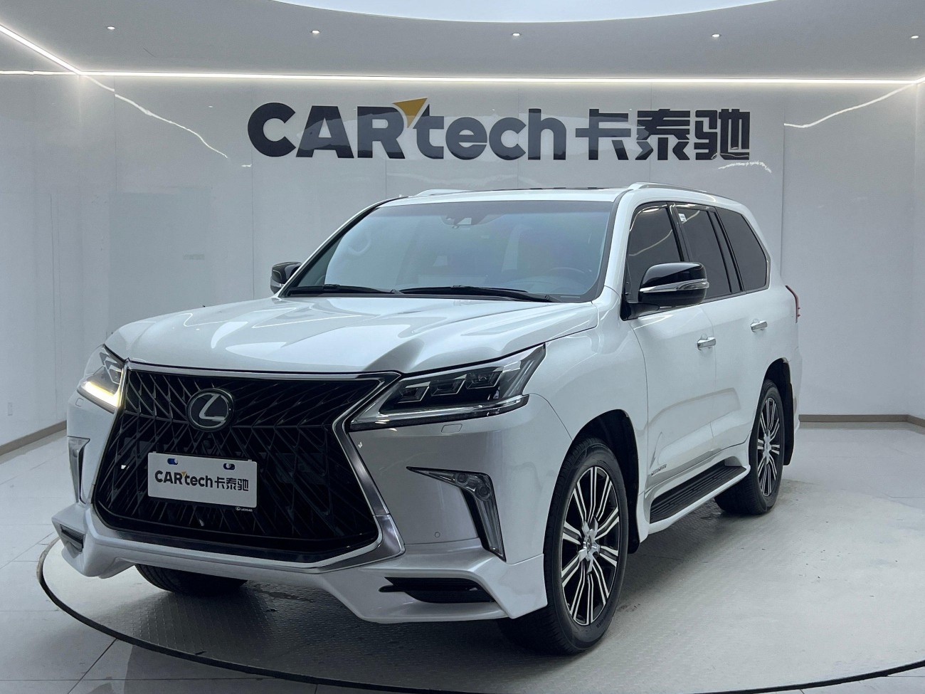 Lexus LX 570 2018