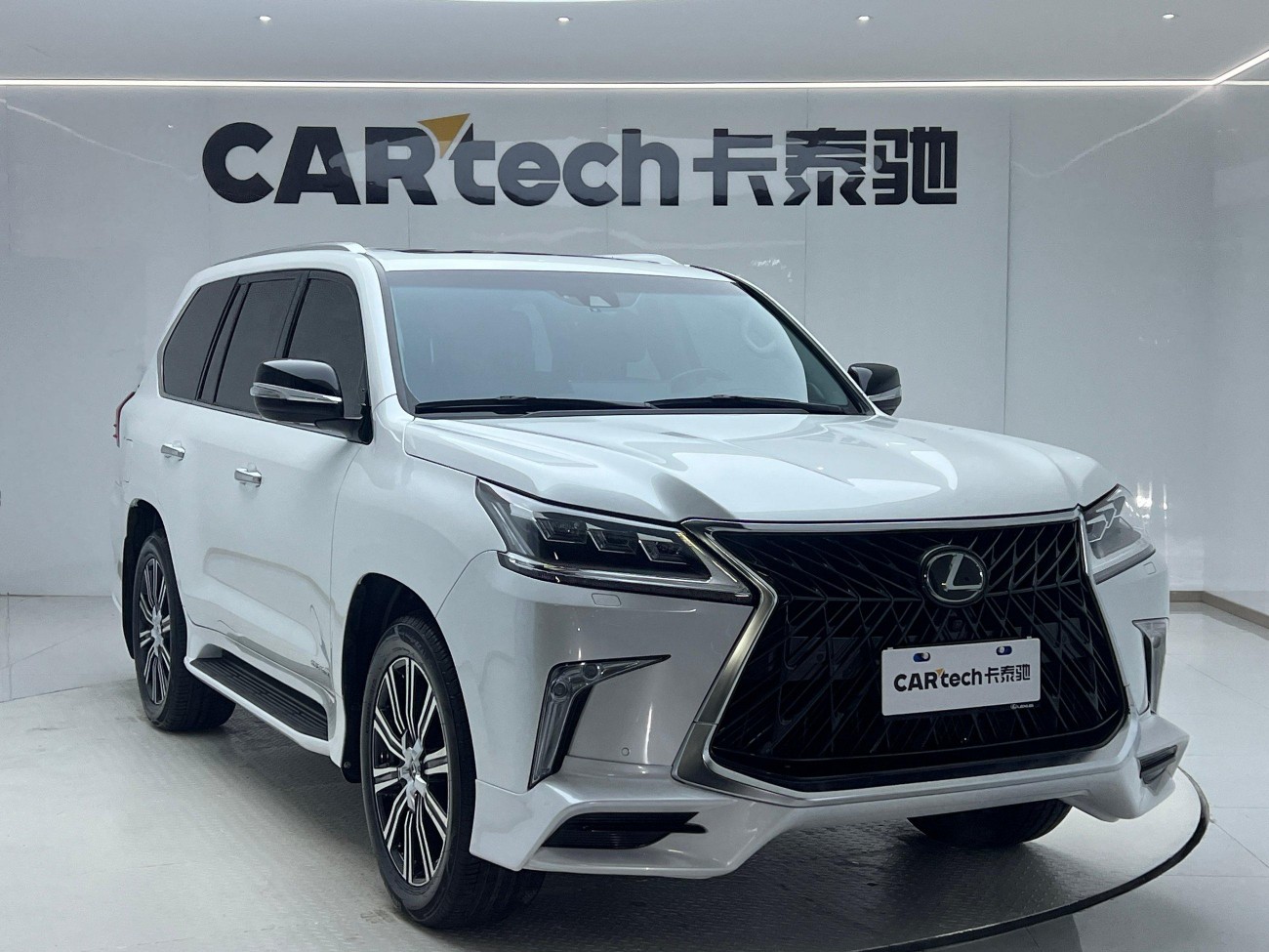 Lexus LX 570 2018
