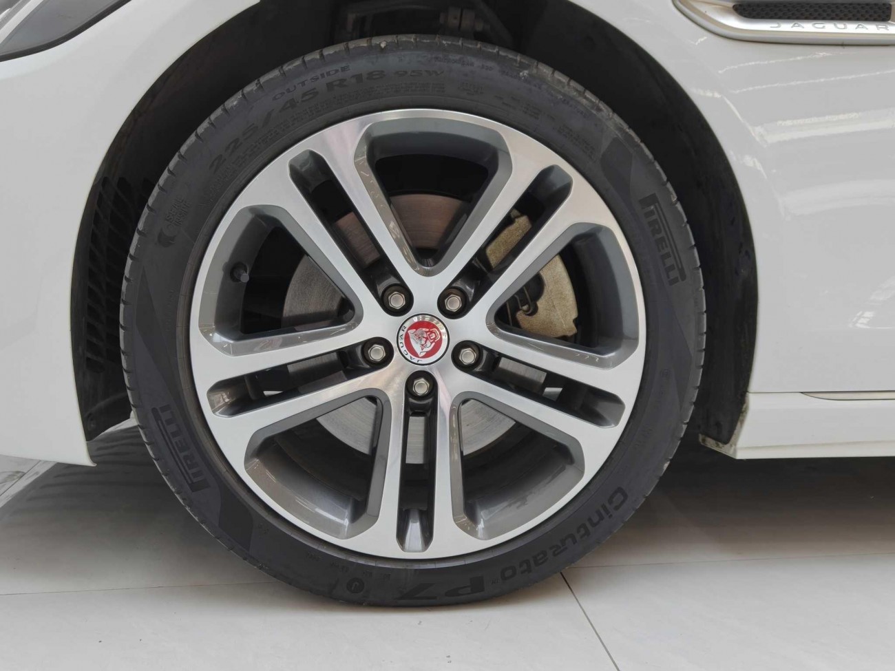Jaguar XEL 2024