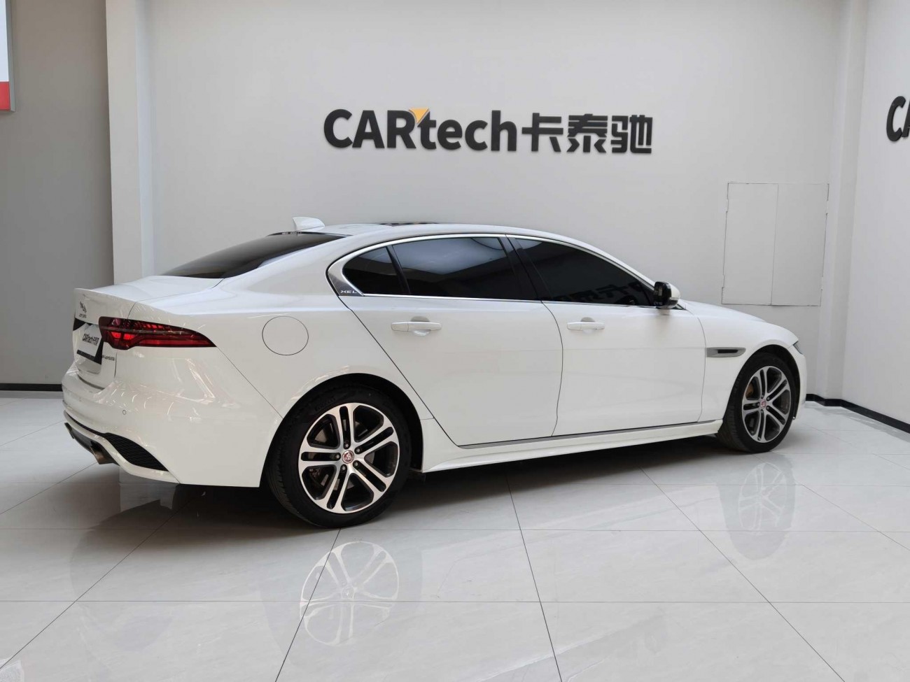 Jaguar XEL 2024