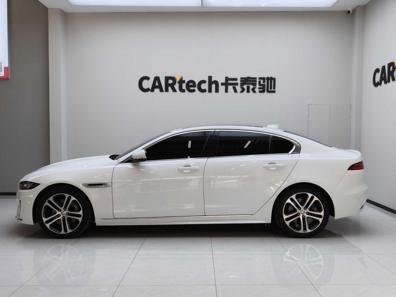 Jaguar XEL 2024