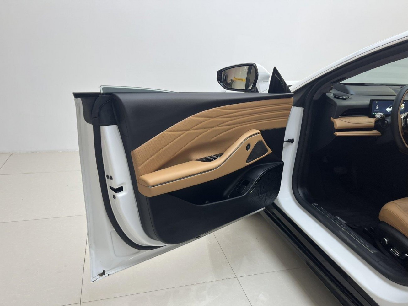 Geely Galaxy 8 2025