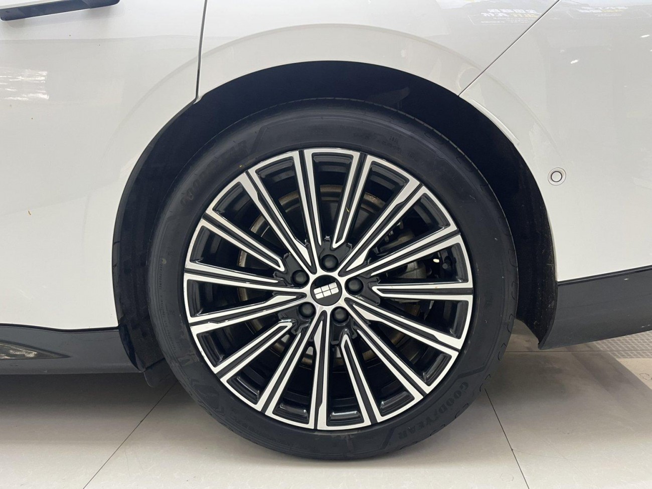 Geely Galaxy 8 2025