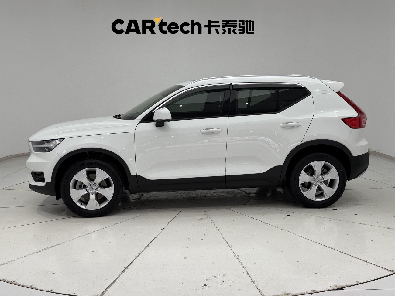 Volvo XC40 2022