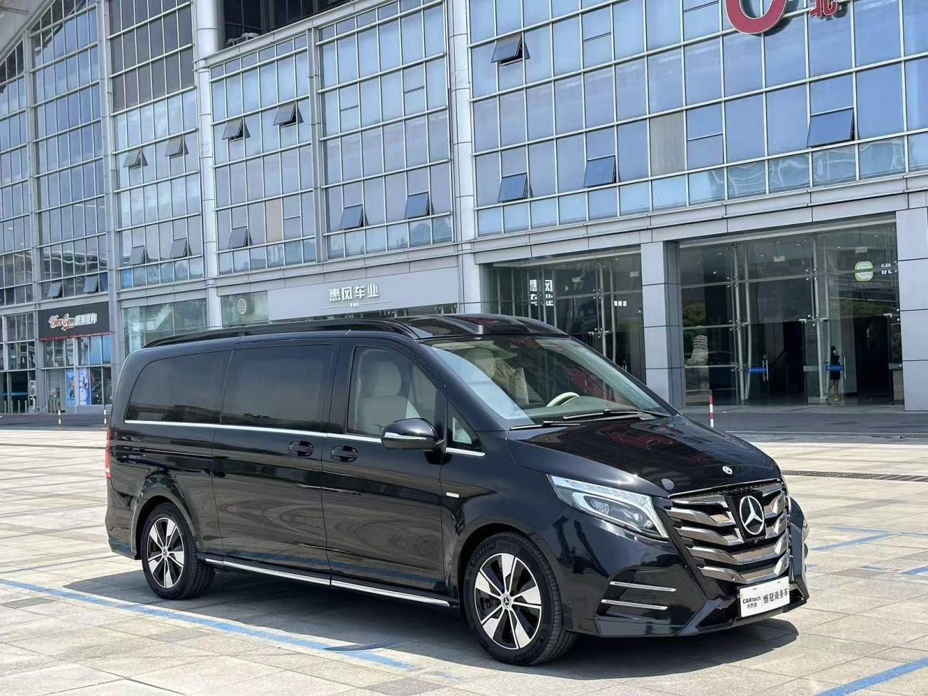 Mercedes-Benz V 2022