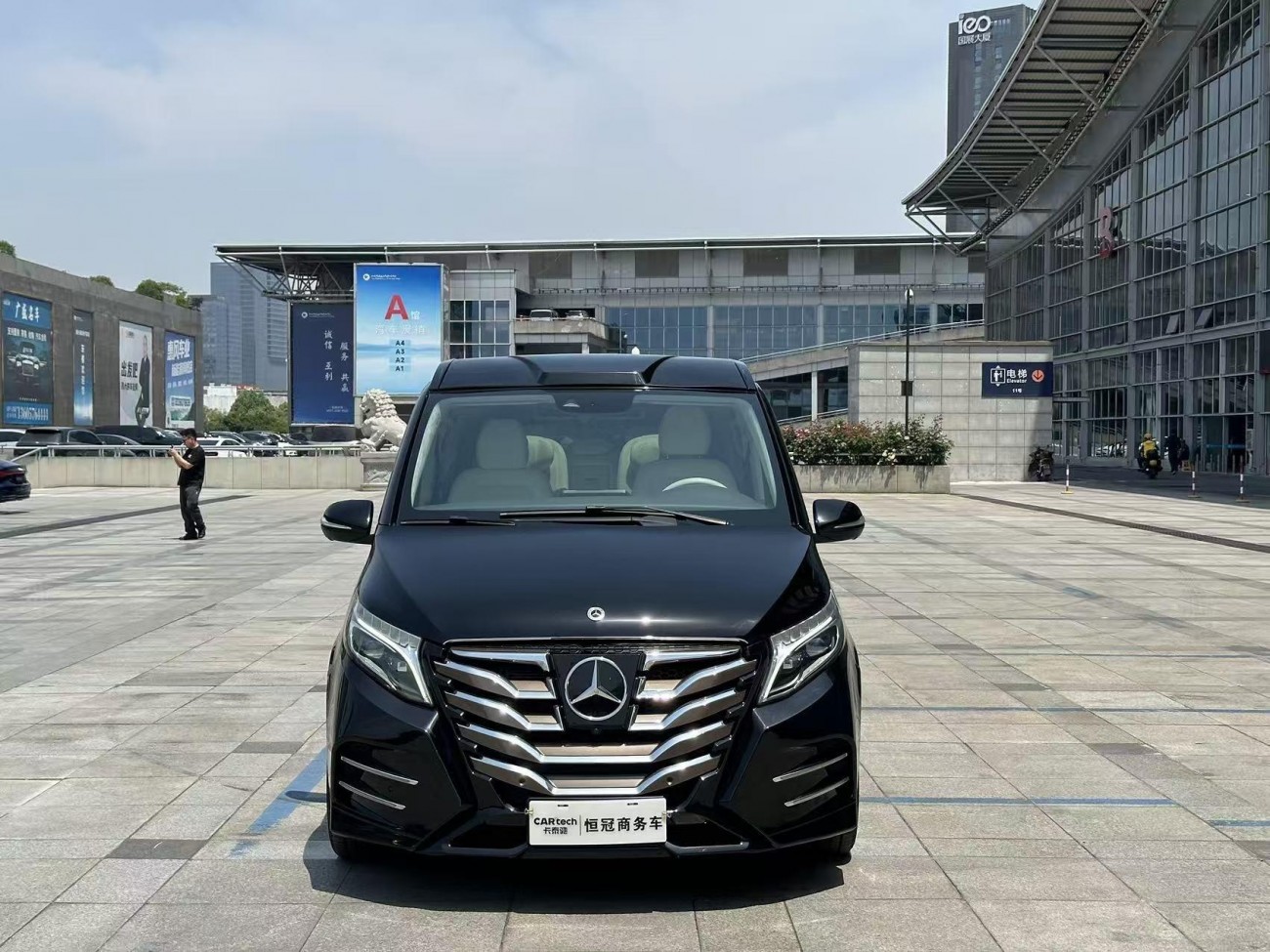 Mercedes-Benz V 2022