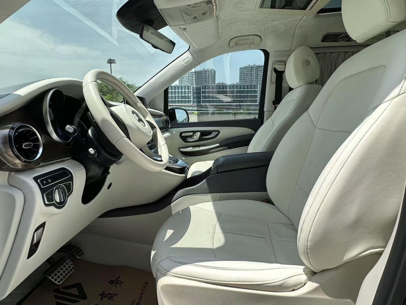 Mercedes-Benz V 2022