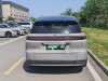 Li Auto i8 2025