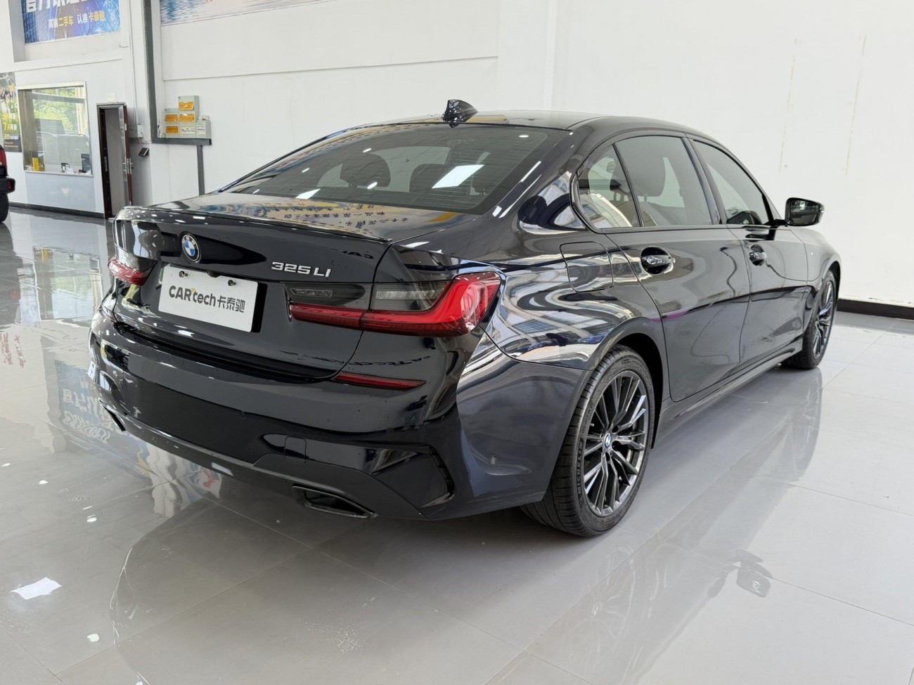 BMW 325Li 2022