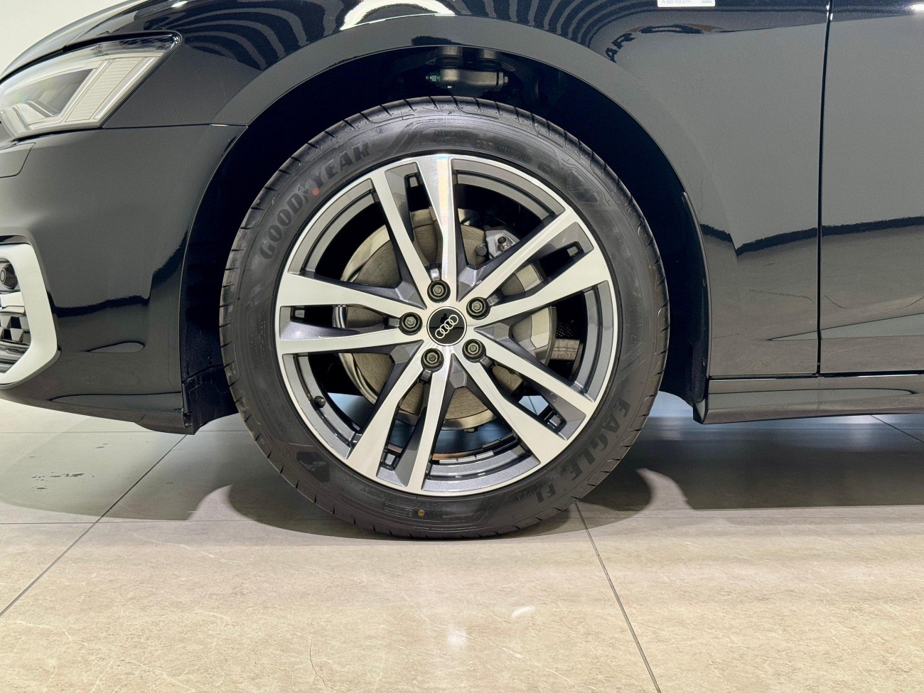 Audi A6L 40 TFSI 2025