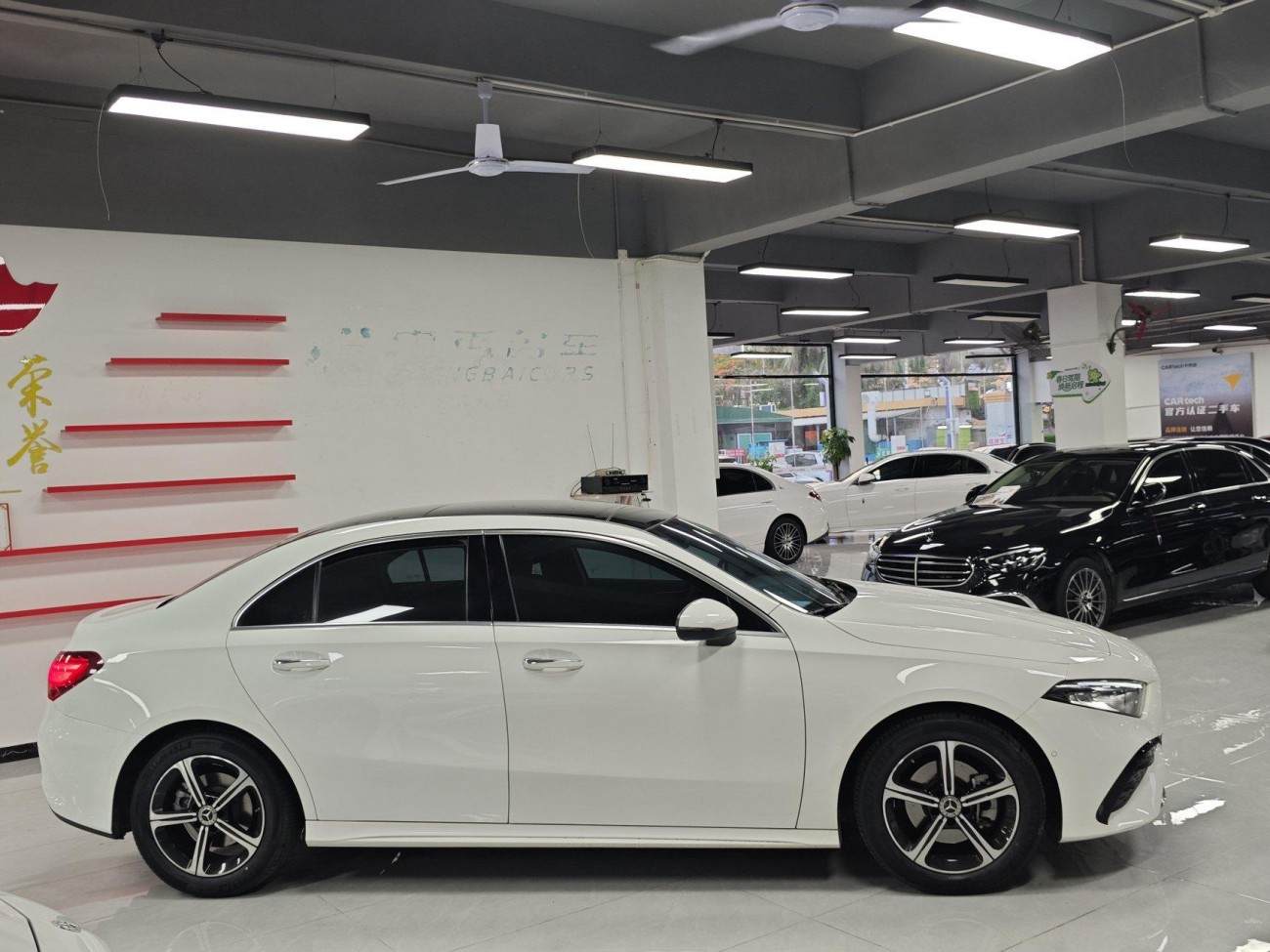 Mercedes-Benz A 200 L 2023
