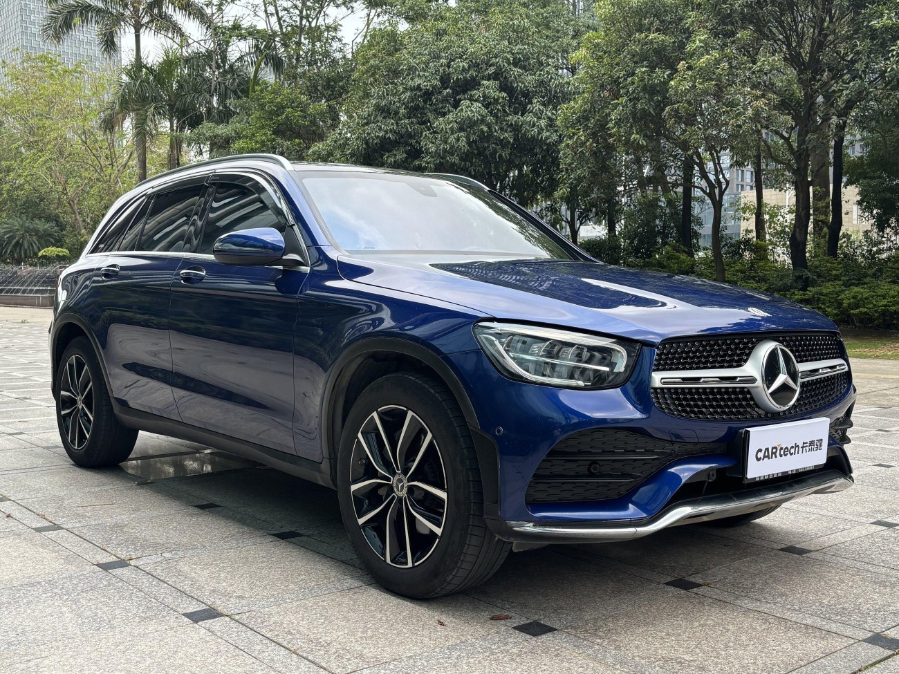 Mercedes-Benz GLC 260 L 2021