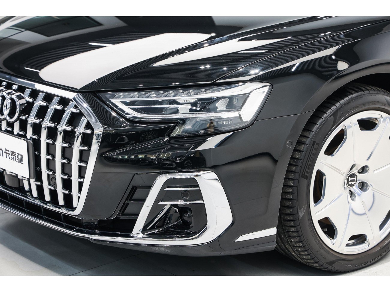 Audi A8L 2022