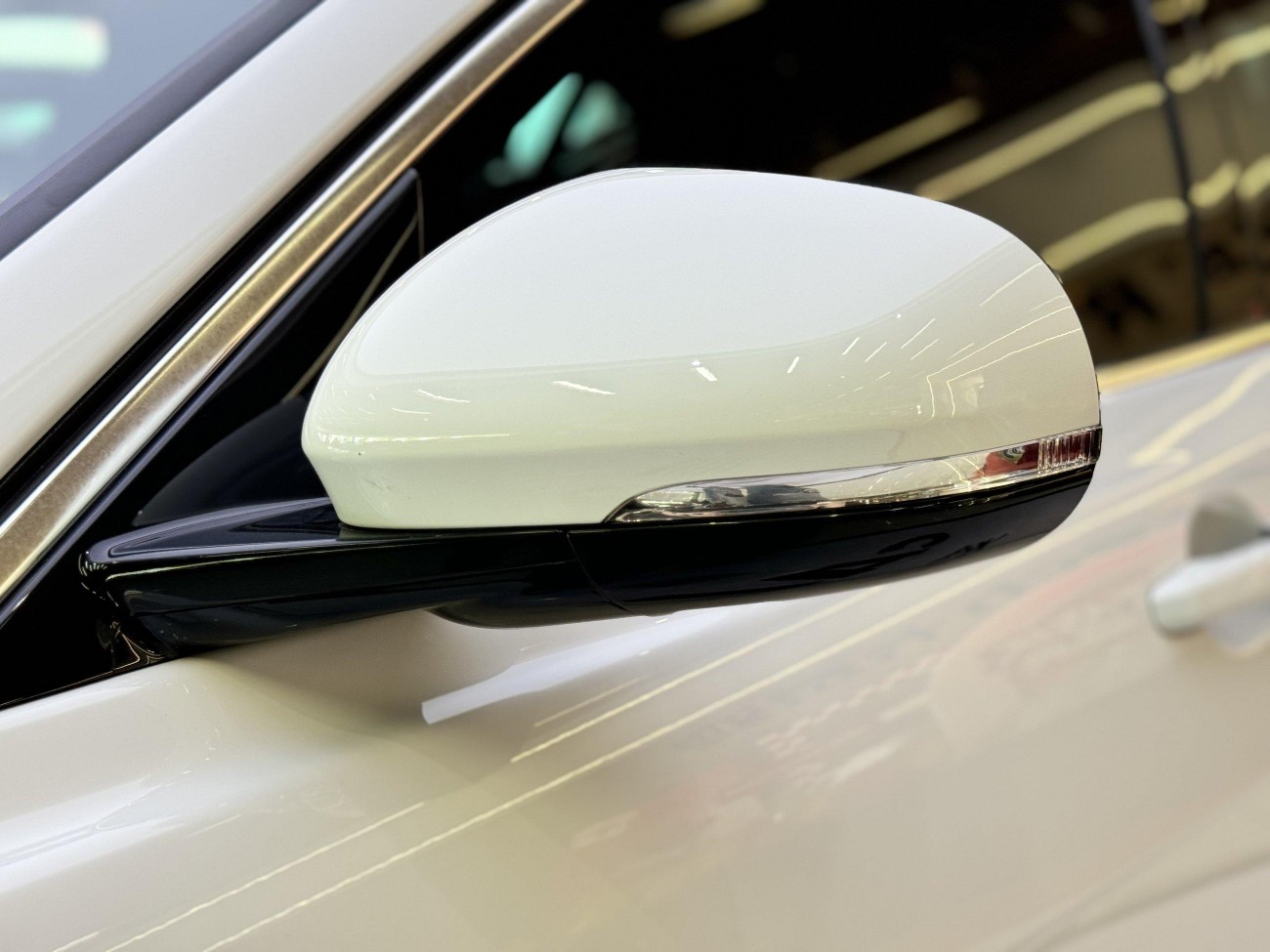 Jaguar XEL 2023