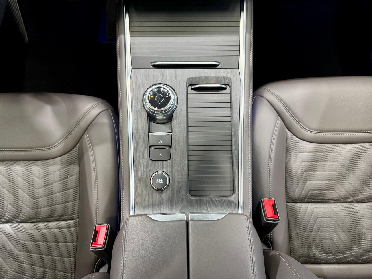 Ford Explorer 2025