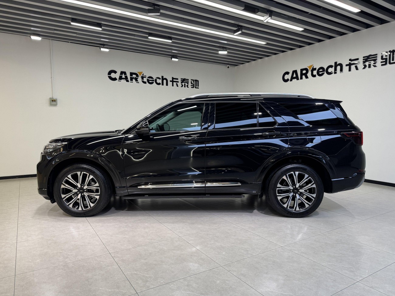Ford Explorer 2025